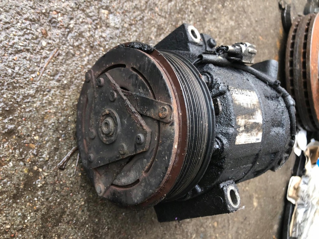 Купити Компресор кондиціонера renault laguna iii 8200890987 2.0 dci