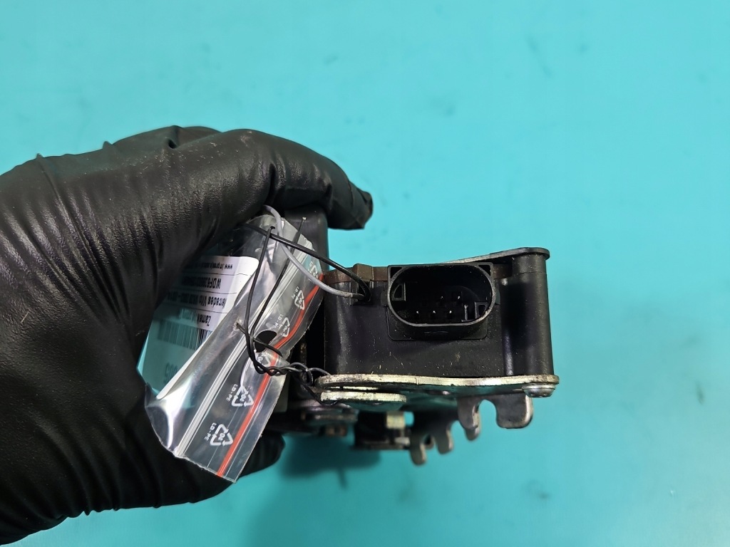 фото №9, Замок задняя правый дверь раздвижных a6397300735 mercedes vito w639