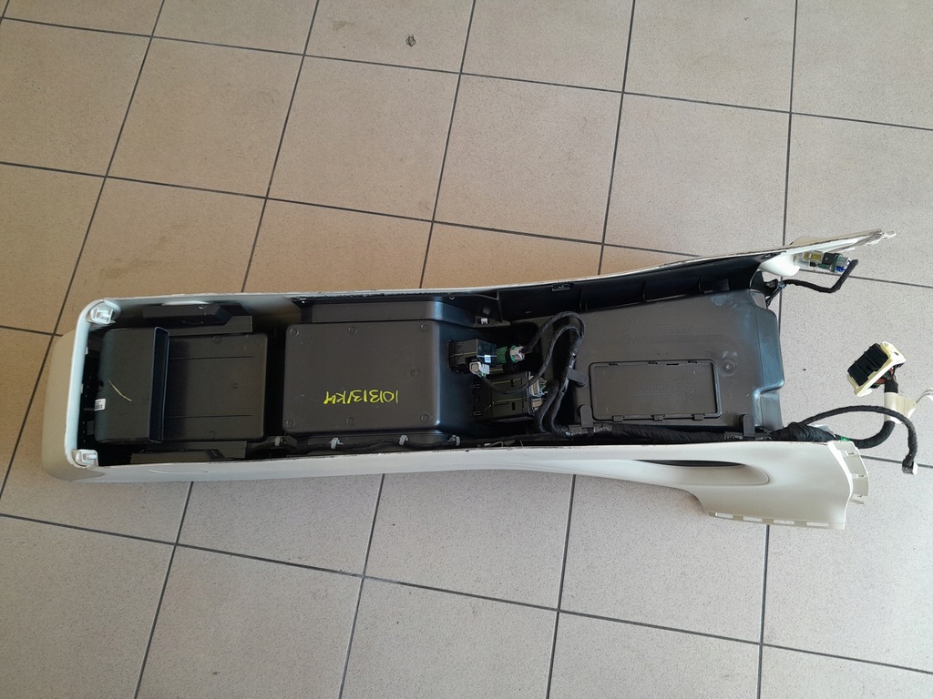 фото №9, Chrysler 200 ii 2014-16 подлокотник туннель средний 68207200ae 1zz88trmaa