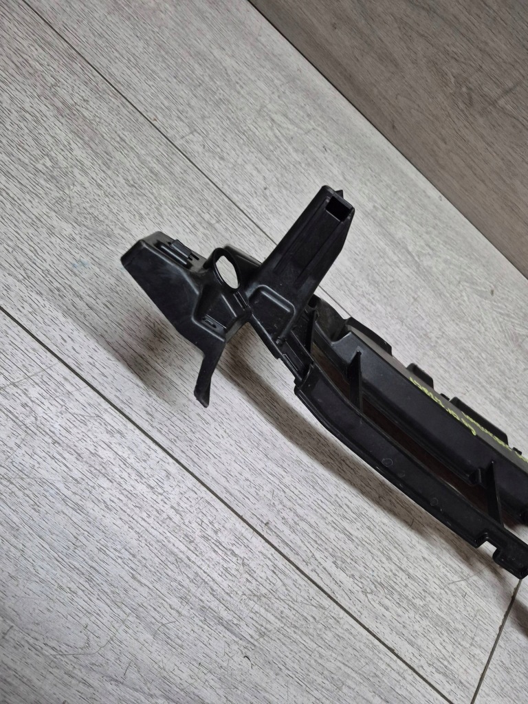 13827. audi a3 s3 усилитель верхний радиатора 8v5853949 с Разборки