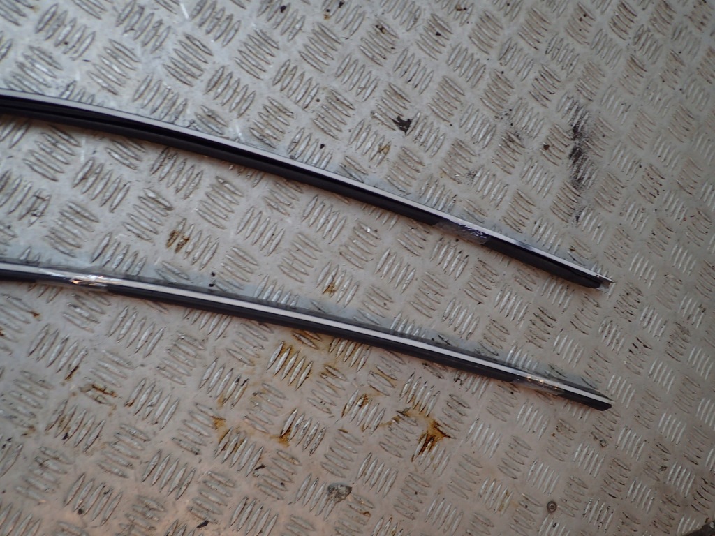 фото №3, Audi r8 молдинг крыша кровельная прокладка крыша правая