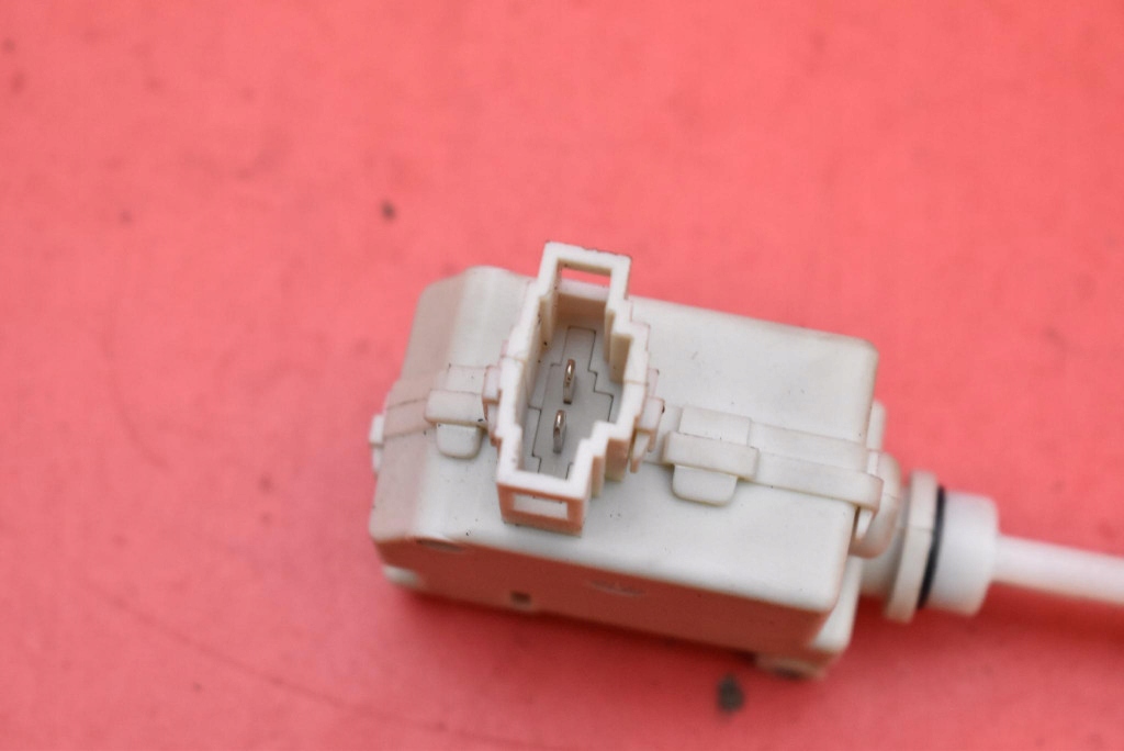 фото №7, Привід замка кришки 13199007 opel meriva a 04-10