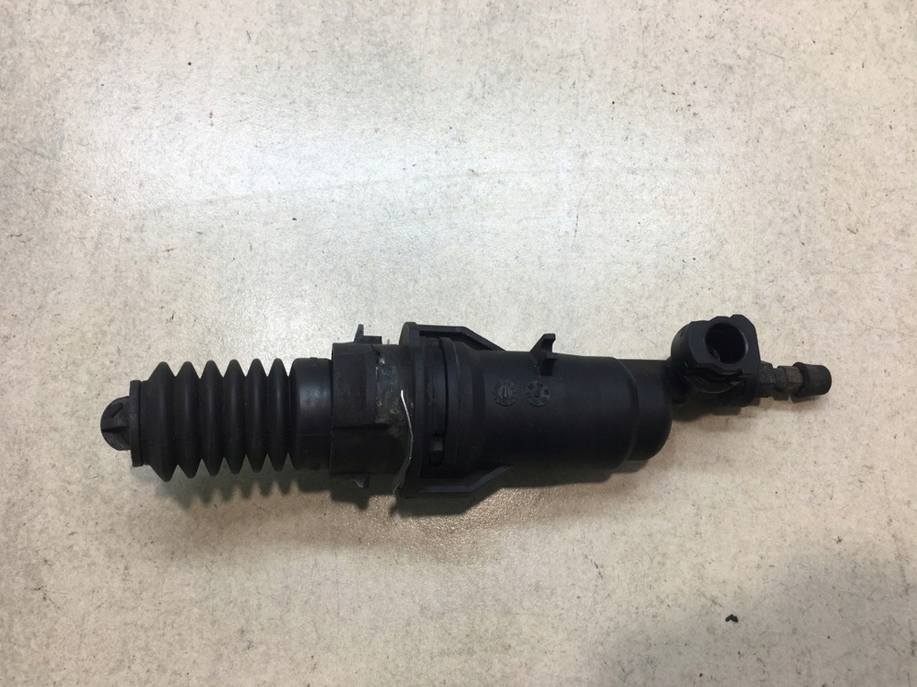 фото №1, Помпа сцепления citroen c5 i 2.2 hdi