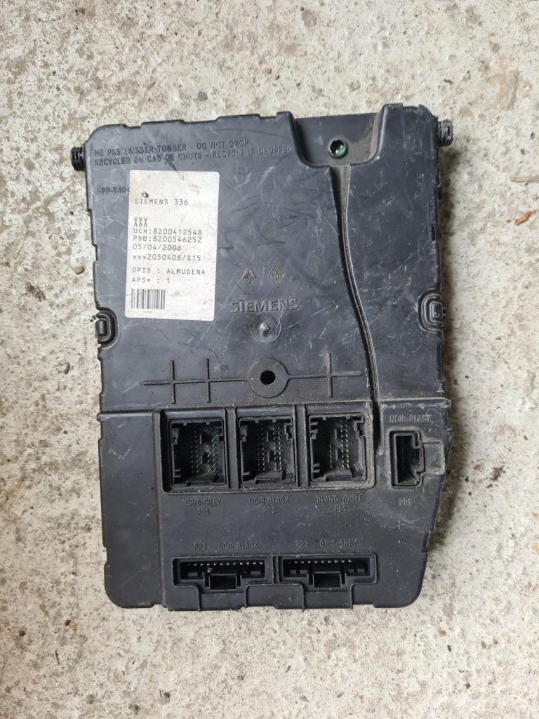 Купить Renault megane 2 модуль uch 8200412548