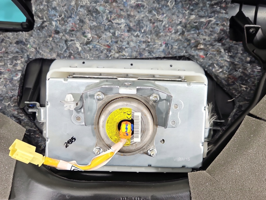 фото №11, Панель приладів приладова консоль панель приладів toyota avensis iii t27 eu