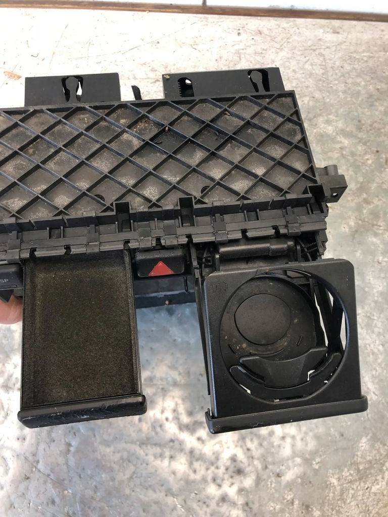 фото №3, Корзина рамка радіо audi a4 b6 8e0858005e