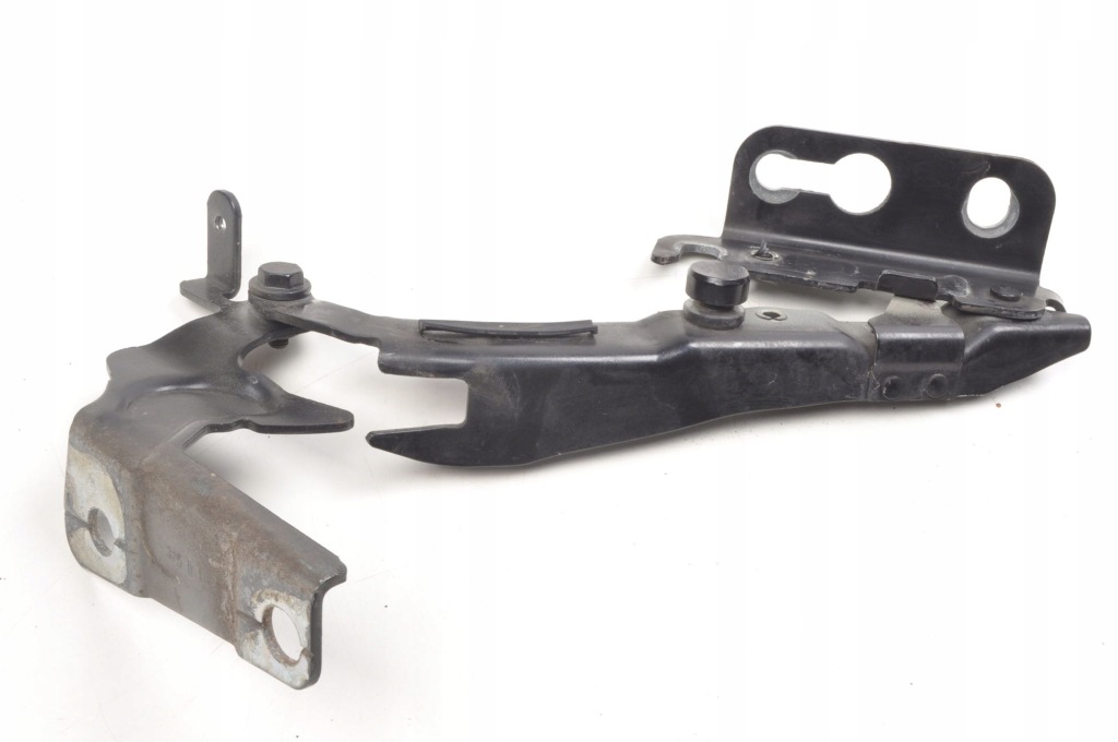 Купить Volvo v40 ii петля капот левый 31385071