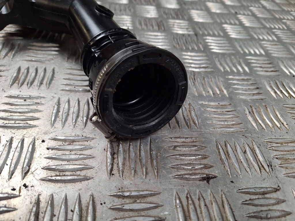 Патрубок інтеркулер ds automobiles 3 crossback 9831710780 Недорого