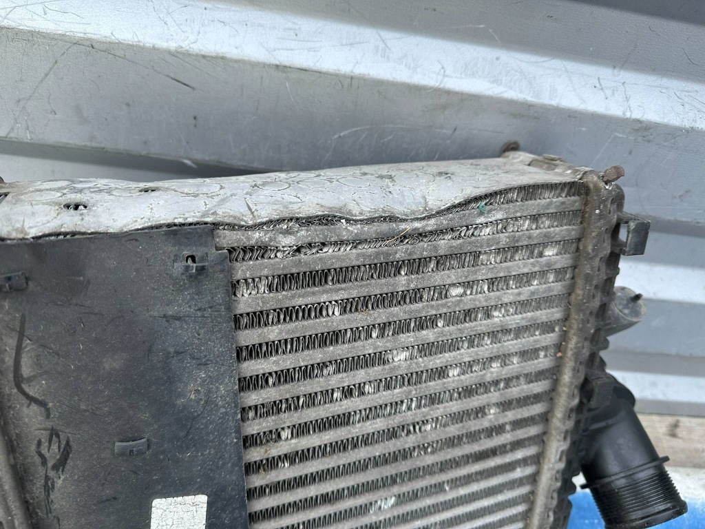 Porsche cayenne 9y0 3.0 гібрид радіатор повітря інтеркулер 4m0145803bp в Україні