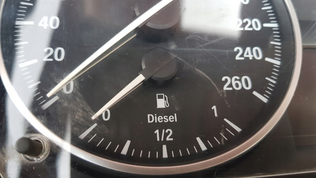 фото №8, Bmw e90 e91 2.0d лічильник приладова панель 9187060