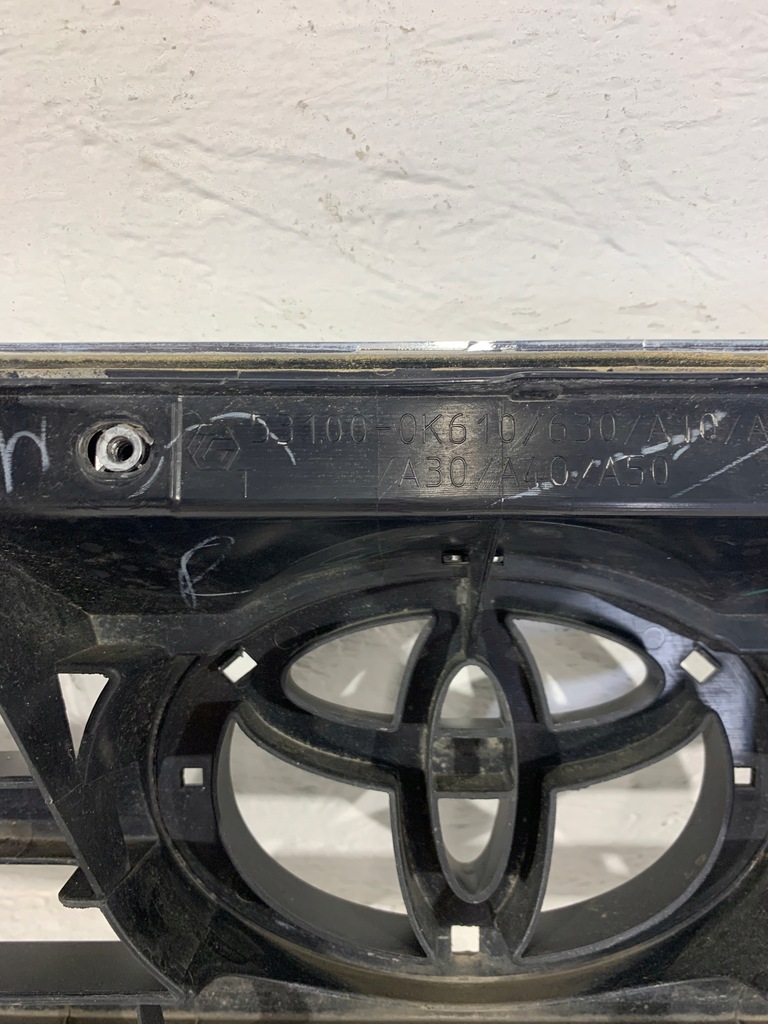 фото №8, Toyota hilux n70 12- решётка радиатора решётка радиатора радиатора