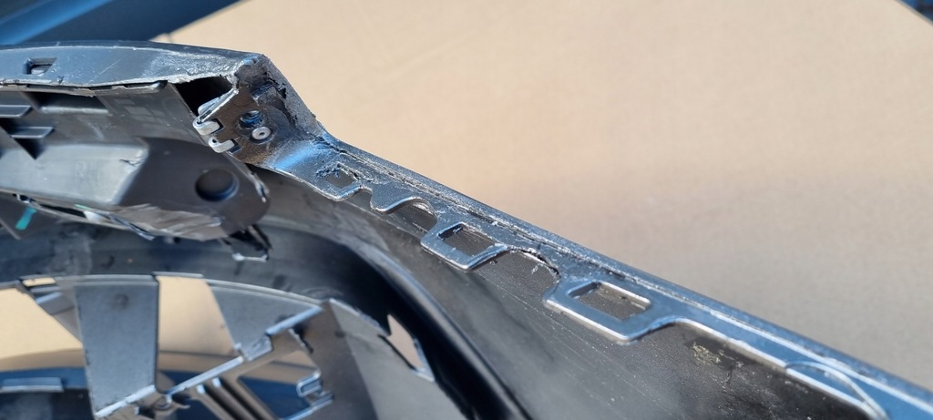 фото №13, Audi a6 c7 s-line 11- бампер перед оригинал a061