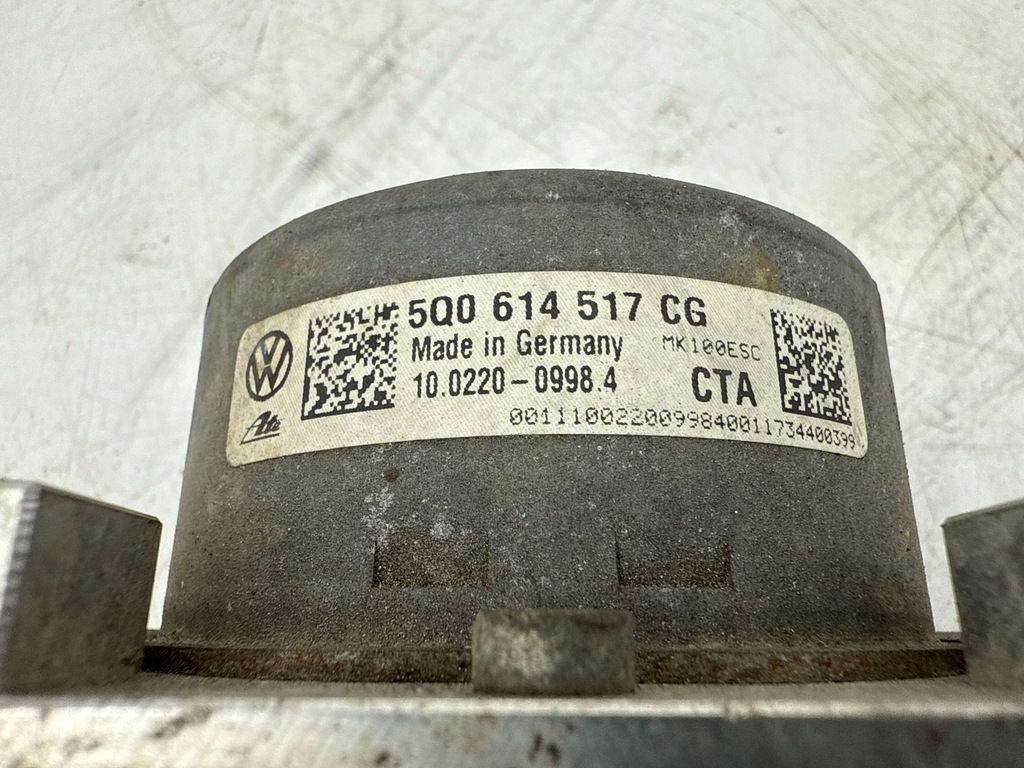 фото №7, Audi a3 s3 8v 2018 механический насос abs 1498cm3 110kw 1498cm3