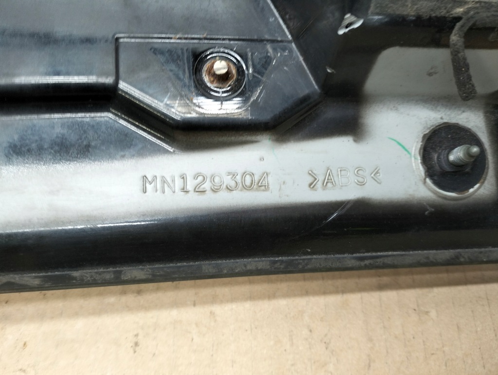 фото №5, Спойлер спойлер крышки задняя mitsubishi grandis 03-11