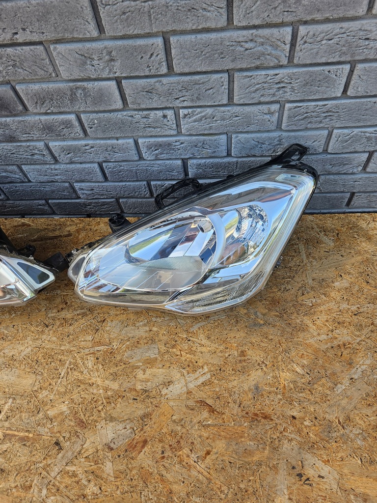 фото №1, Лампа левая citroen berlingo 08- europa