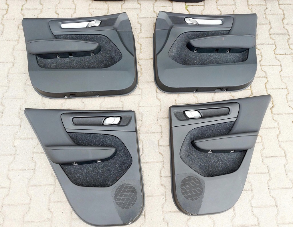 фото №13, Volvo xc40 18r. сиденья заднее сиденье обшивки полукожа