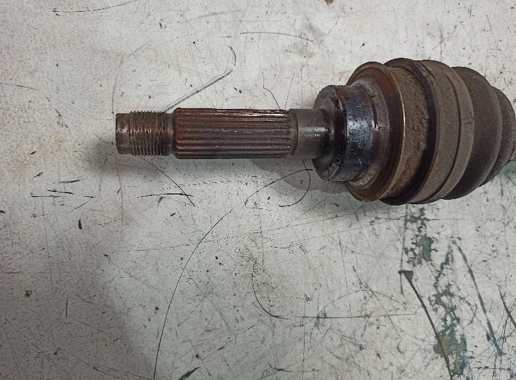 фото №3, Привідний вал права задня subaru forester