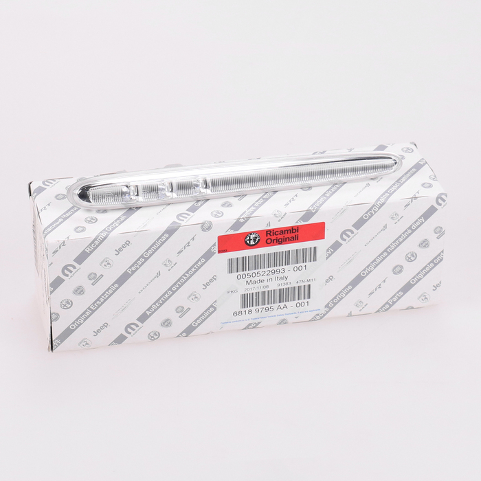 фото №1, Поворотник правий крила alfa romeo giulietta