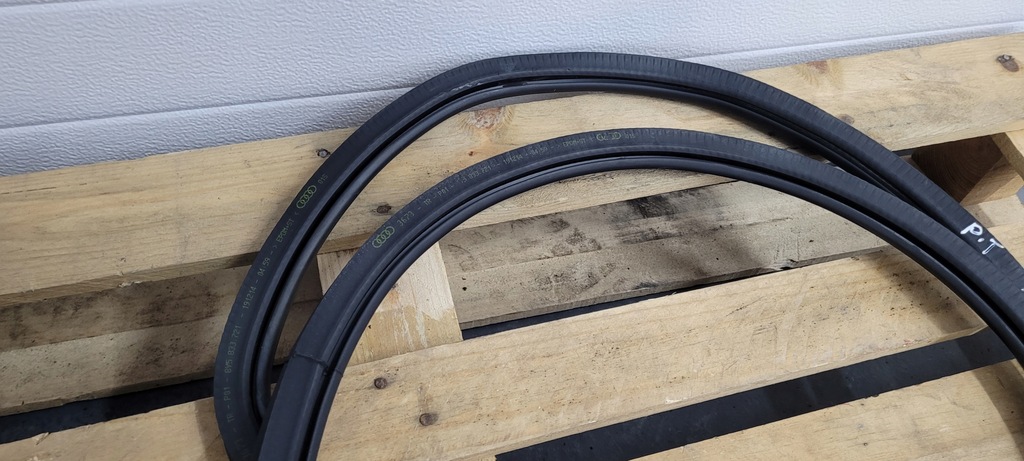 фото №8, A3 8v прокладка ліва лівий задня sedan 8v5833721