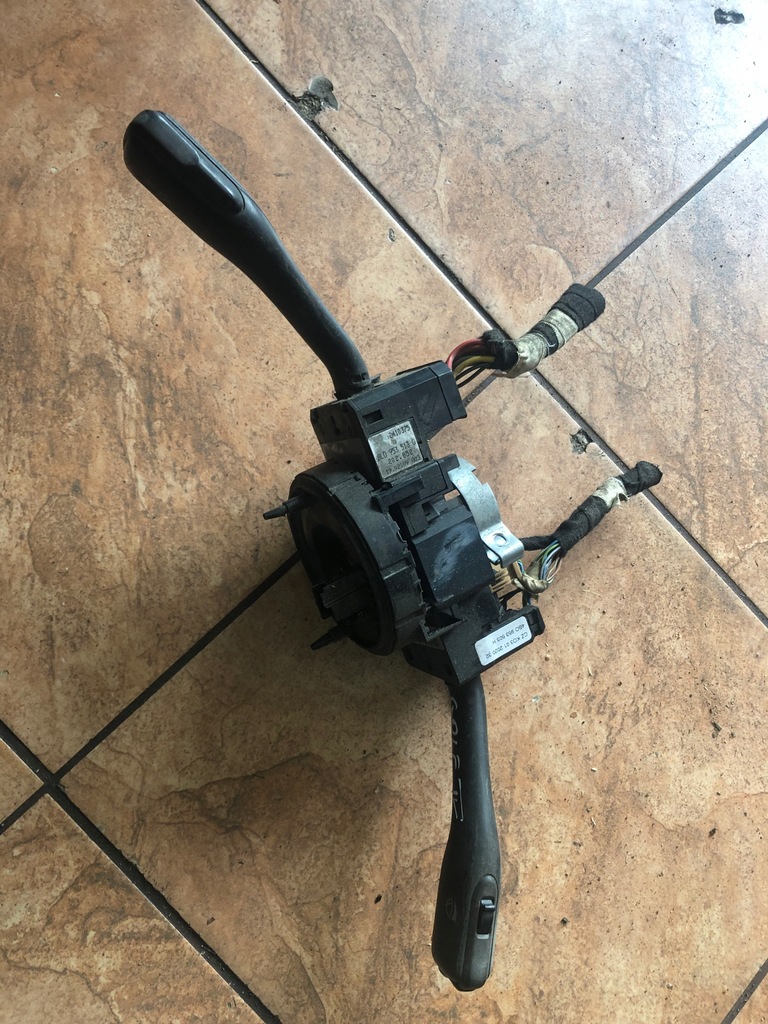 фото №1, Переключатель комбинированный volkswagen оригинальный номер 8l0953513g