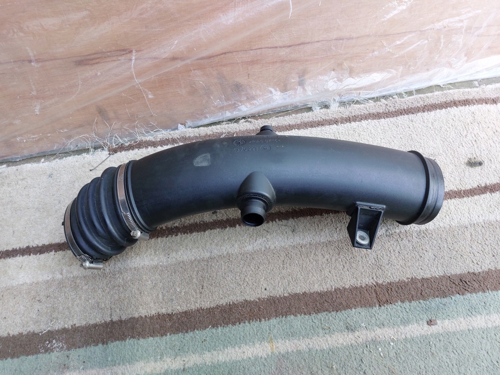 Купити Шланг труба повітря bmw f30 alpina b3 n55