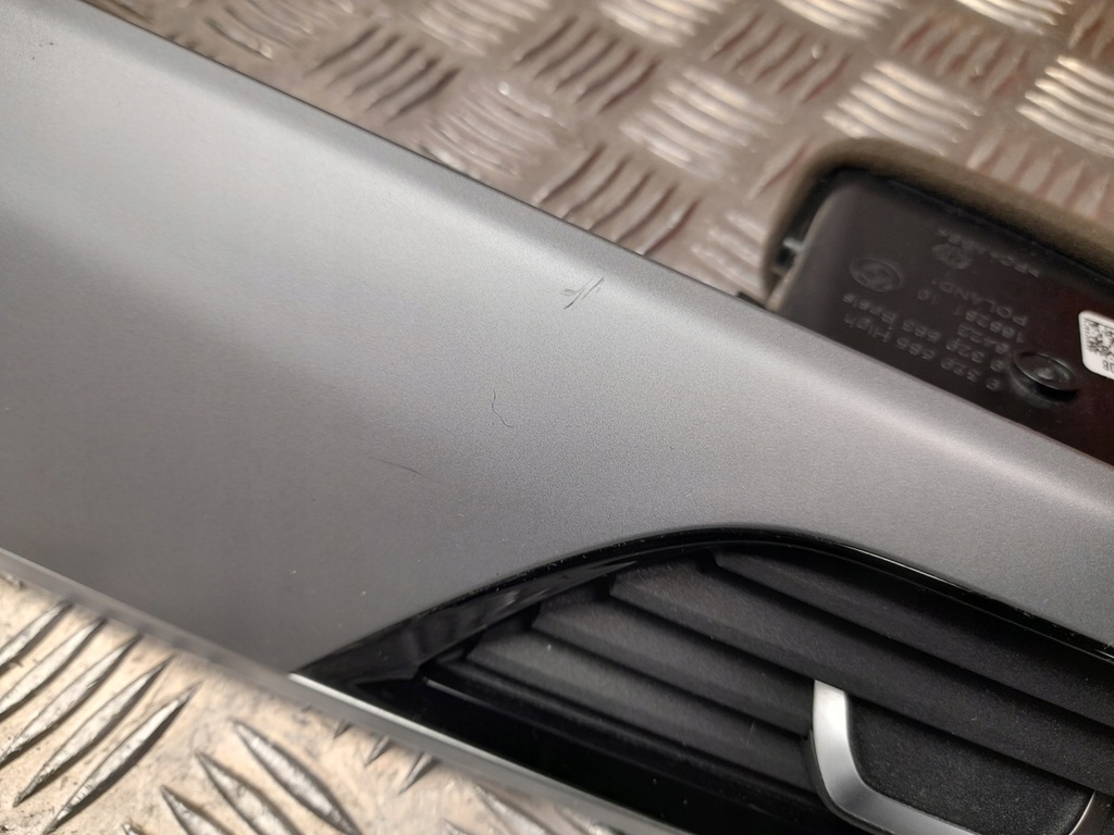 фото №5, Насадка воздушная bmw 5 2018 центральный 9329515