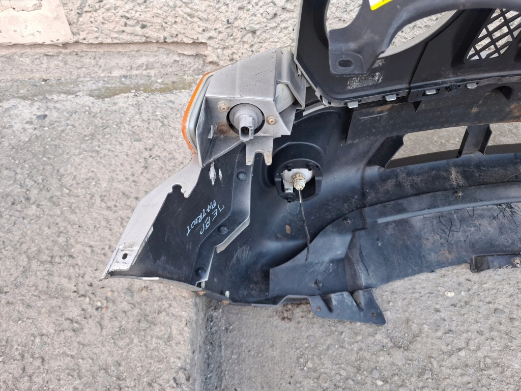 Бампер передній jeep patriot Зі Шроту