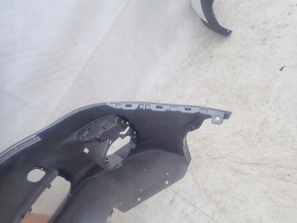 фото №8, Mitsubishi space star sedan mirage 14- бампер перед