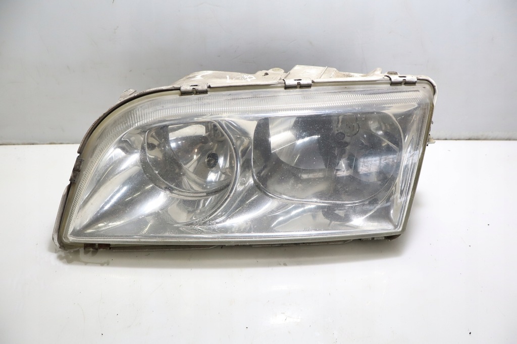 фото №1, Лампа левая передняя volvo s40 i