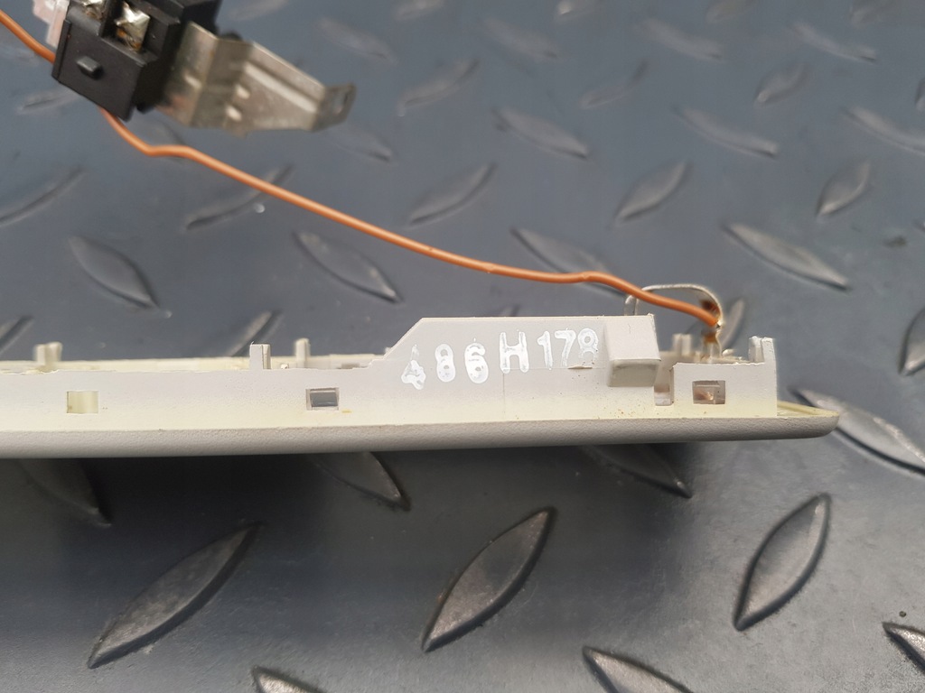 фото №15, Лампа потолочный оригинал bmw e38