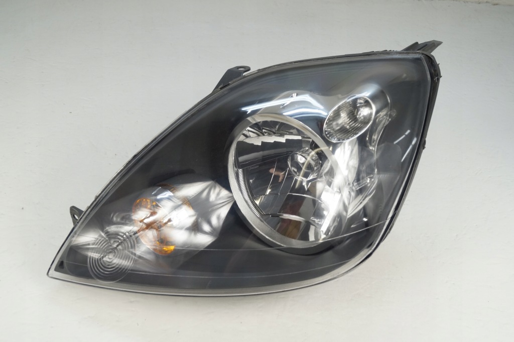фото №1, Ford fiesta mk6 lift лампа перед ліва ładna 6s61-13w030-cd