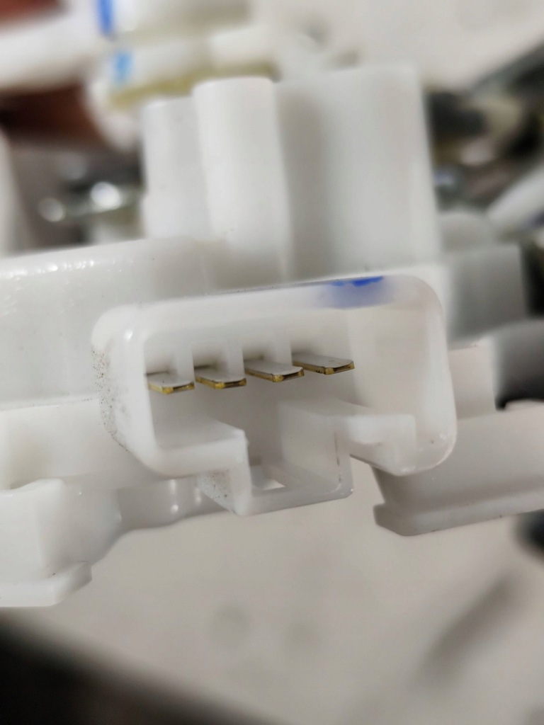 фото №5, Mitsubishi space star ii 13- замок крышки крышки багажника + ручка orygina