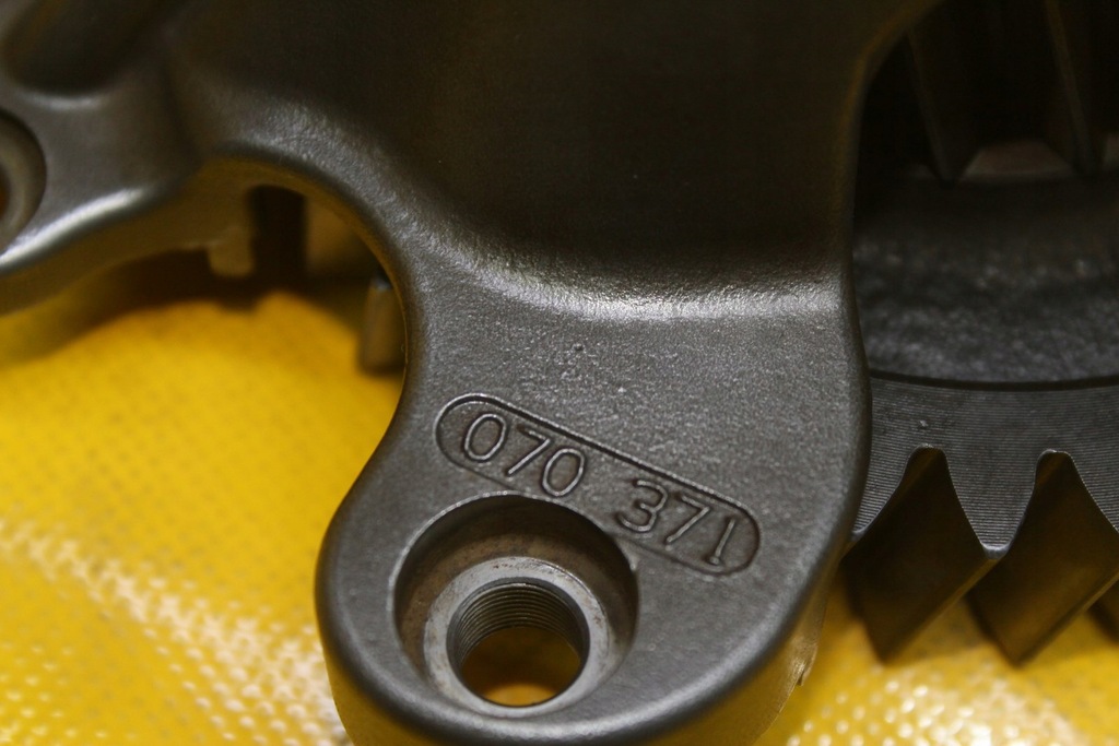 фото №8, Колесо зубчасте розподільного валу touareg 2.5 tdi 070109237c