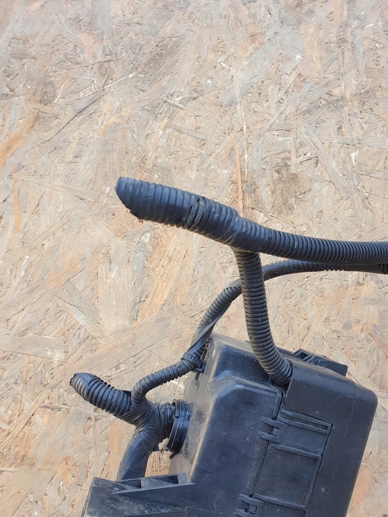 фото №8, Hyundai i10 корпус коробка предохранителей