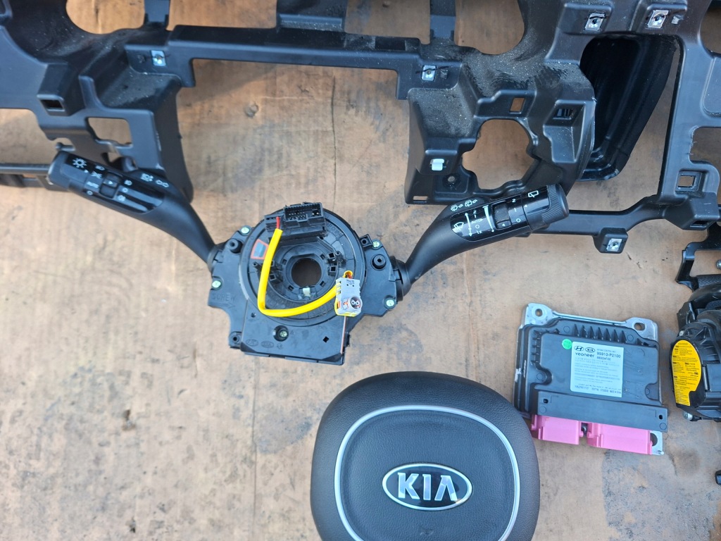 фото №8, Air bag подушки безпеки повітряні панель приладів консоль ремені kia sorento iv 20+ оригінал