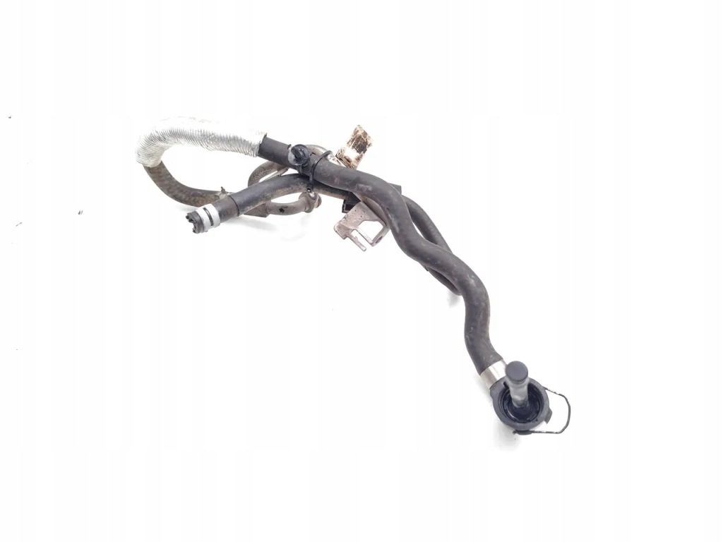 Mercedes-benz a-class шланг топлива a 180 бензин 100kw 136 hp 2021 Цена