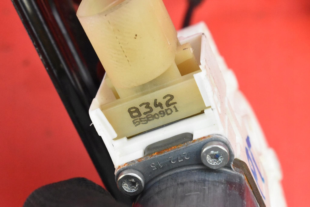 Підйомник скло правий задній 7326326 bmw 4 f36 13-17 Оригінал