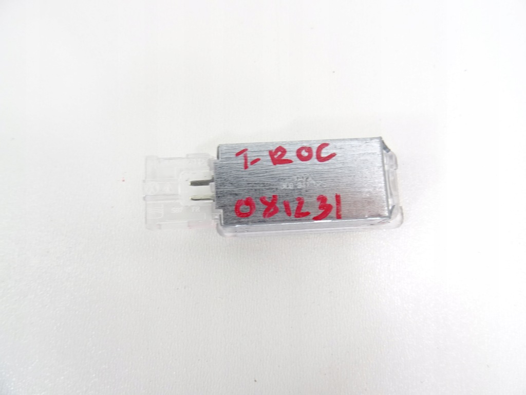 фото №5, Vw t-roc освещение салона кабины 3l0947565