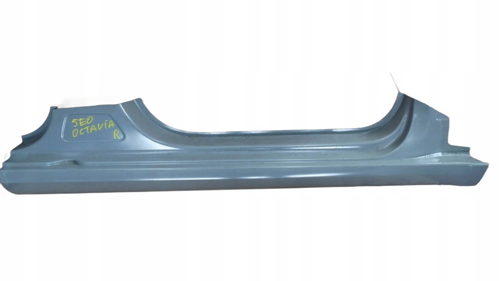 фото №1, Поріг правий перед 5e0 skoda octavia iii