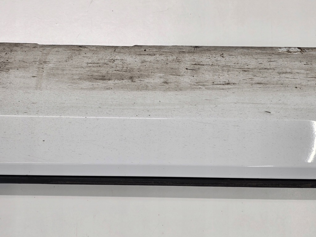 фото №8, Volvo s90 v90 17r молдинг порог правая 614-46