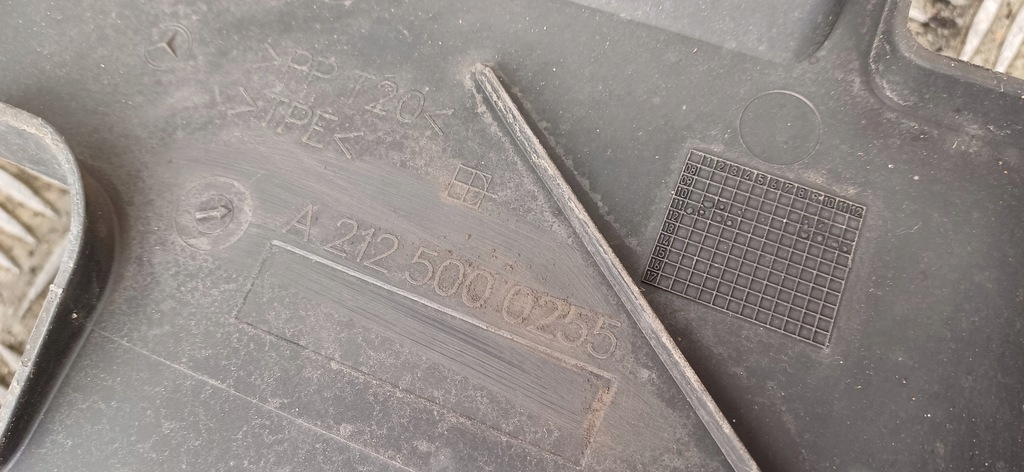 фото №10, Mercedes w212 захист поперечина передній труба впускний