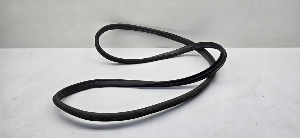 фото №1, Mercedes gla w156 x156 прокладка двері правий перед - кузовна