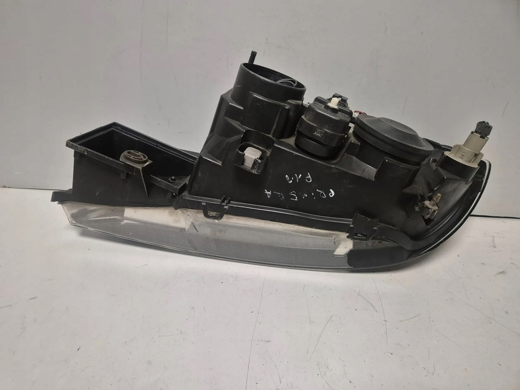 фото №7, Nissan primera лампа правая передняя 260109f602