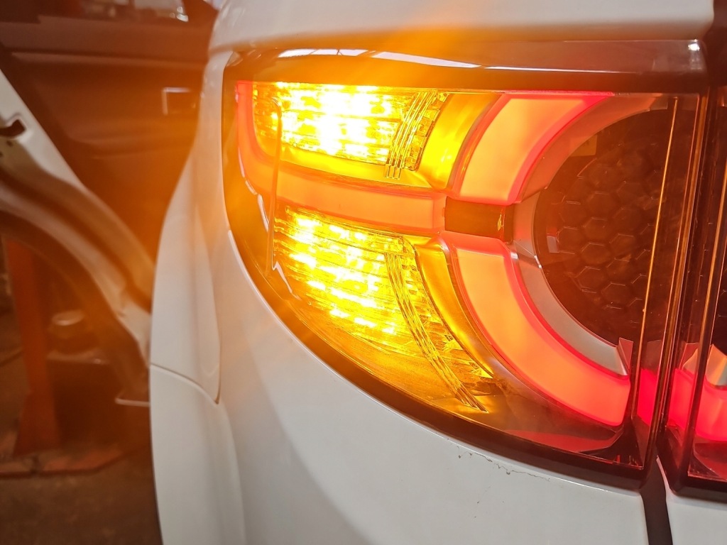 фото №1, Лампа задняя левая land rover discovery sport 14- l550