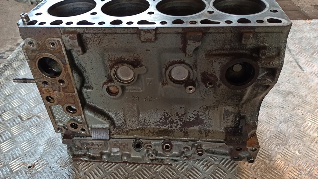 фото №4, Блок двигателя 2.8 jtd iveco daily master