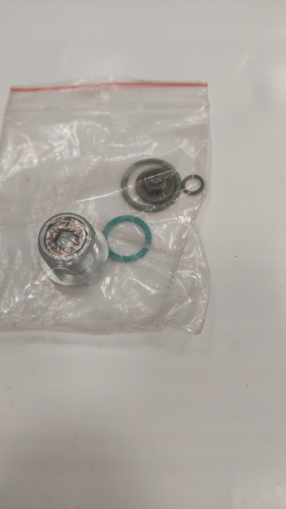 Набор ремонтный, распределитель зажигания bosch 2 447 010 043 с Разборки