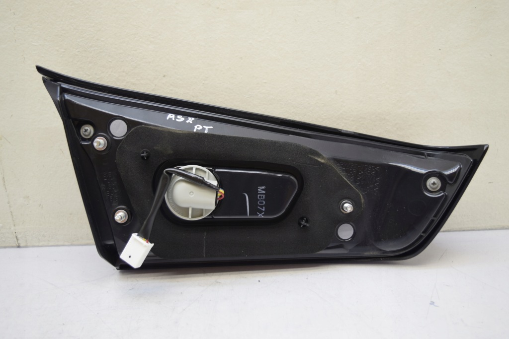 фото №3, Mitsubishi asx lift led лампа правий задня w кришка