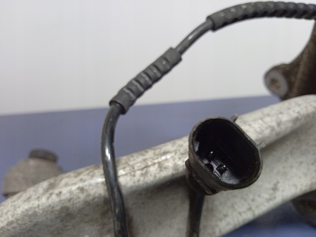 фото №4, Bmw 7 f01 f02 3.0d поворотный кулак левая перед рычаги ступица