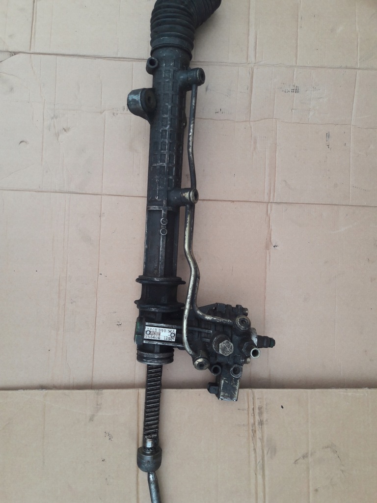 фото №1, Рулевая рейка трансмиссия lancia thema 84-94