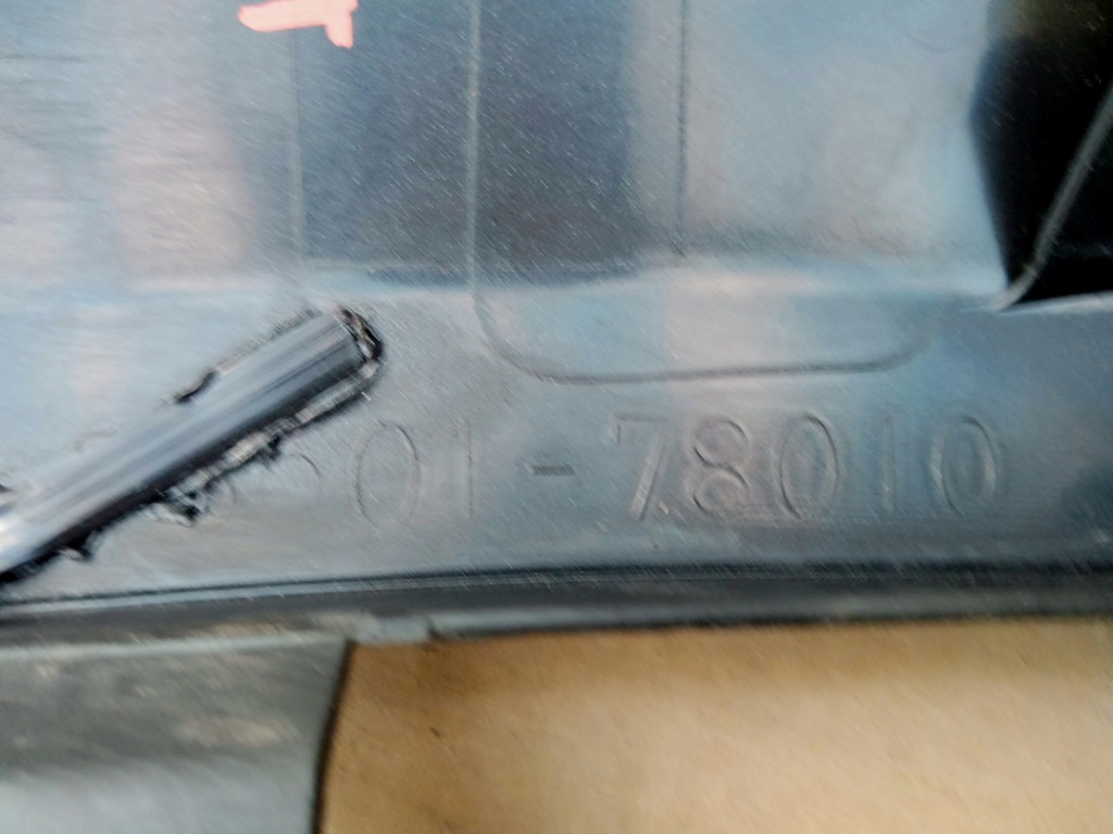 фото №16, Lexus nx i права молдинг крила перед 2014r-